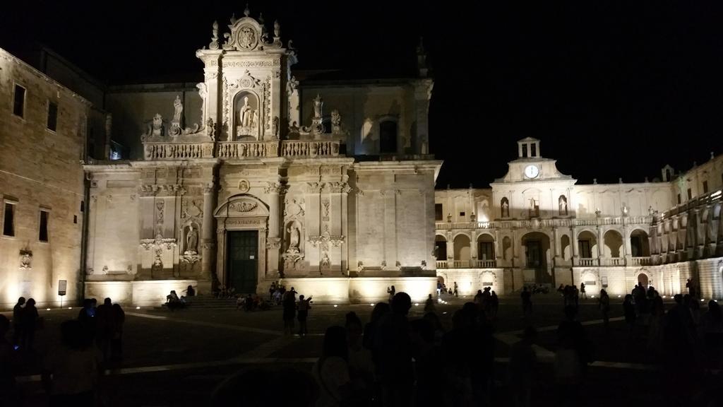 Casa Mozart B&B Lecce Exteriör bild